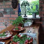 Шале Pod Sosnami Nad Jeziorem Gim Teerau